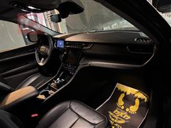 جیپ گراند شیرۆکی